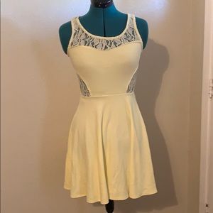 Soprano XS Pastel Yellow Cotton Sundress